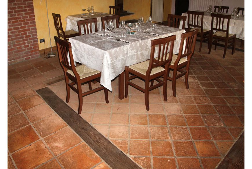 Terre cuite carrée 20x20 cm